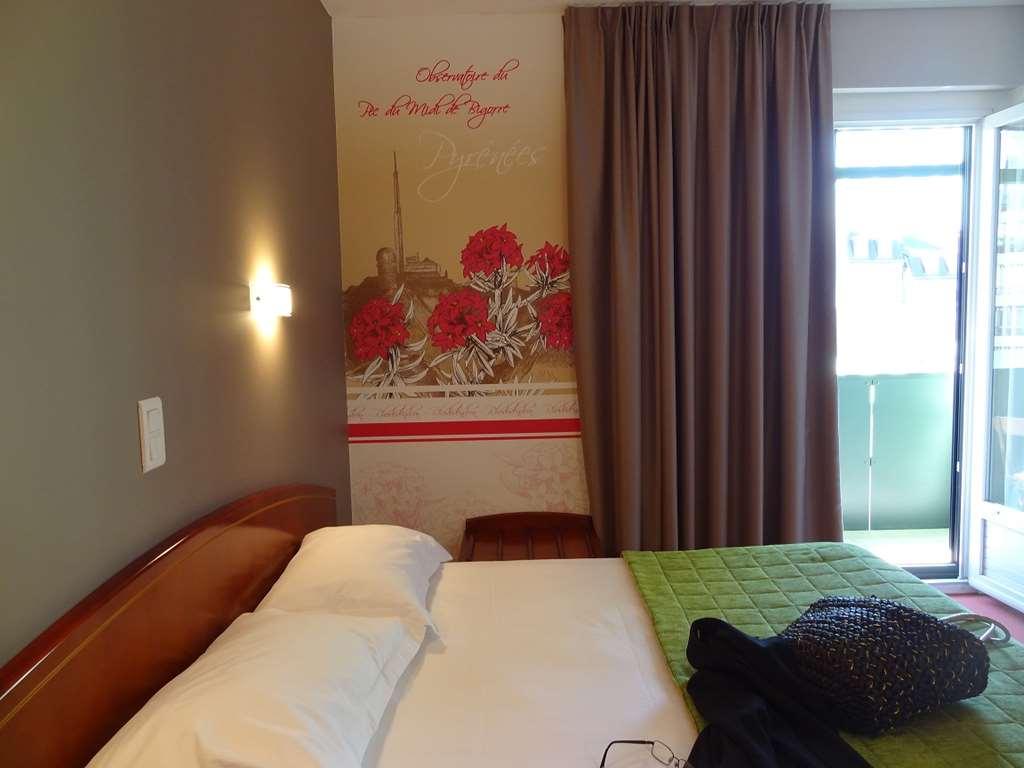 Cit'Hotel De La Marne Tarbes Kamer foto