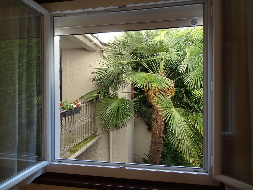 Cit'Hotel De La Marne Tarbes Buitenkant foto