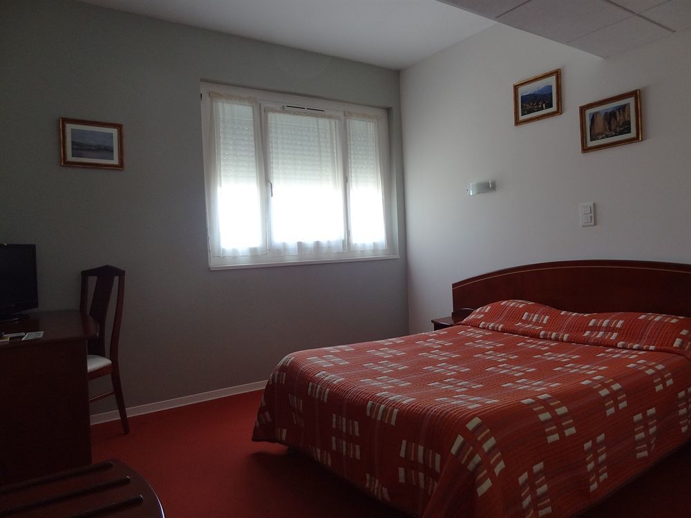 Cit'Hotel De La Marne Tarbes Buitenkant foto