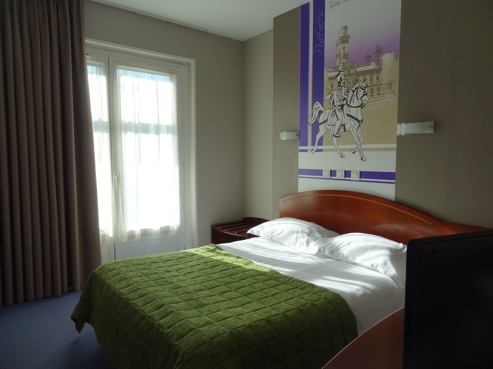 Cit'Hotel De La Marne Tarbes Buitenkant foto