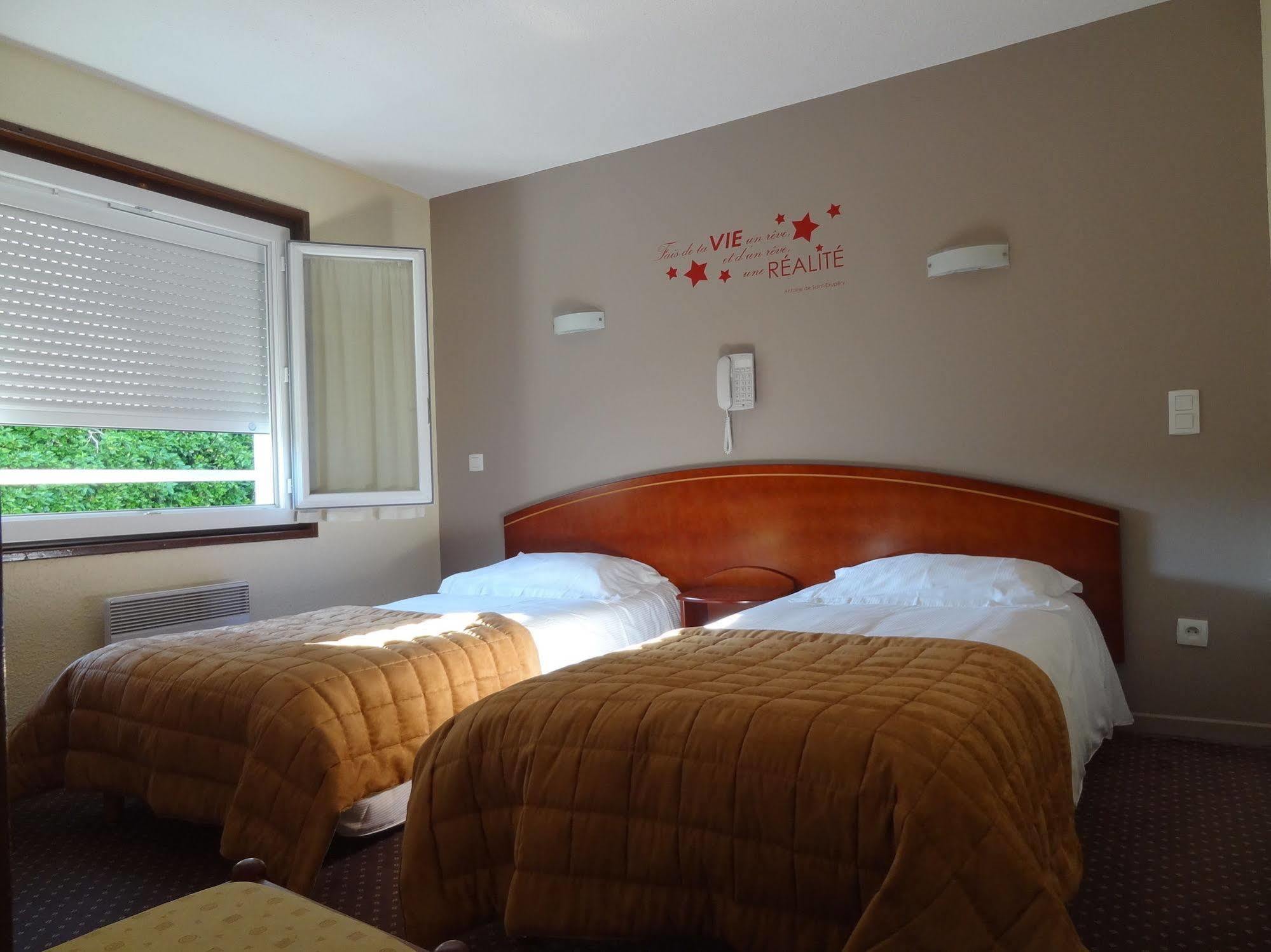 Cit'Hotel De La Marne Tarbes Buitenkant foto