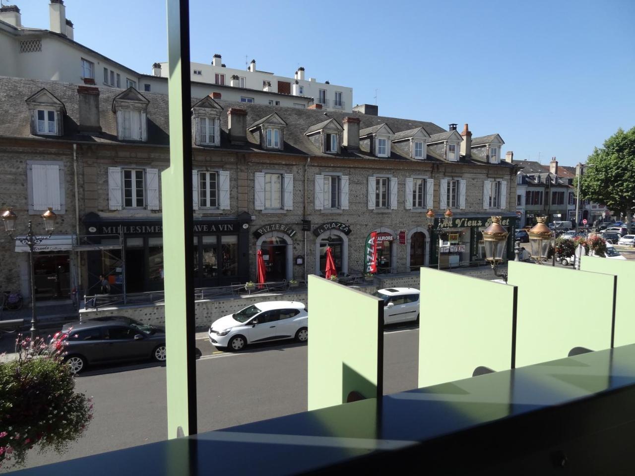 Cit'Hotel De La Marne Tarbes Buitenkant foto